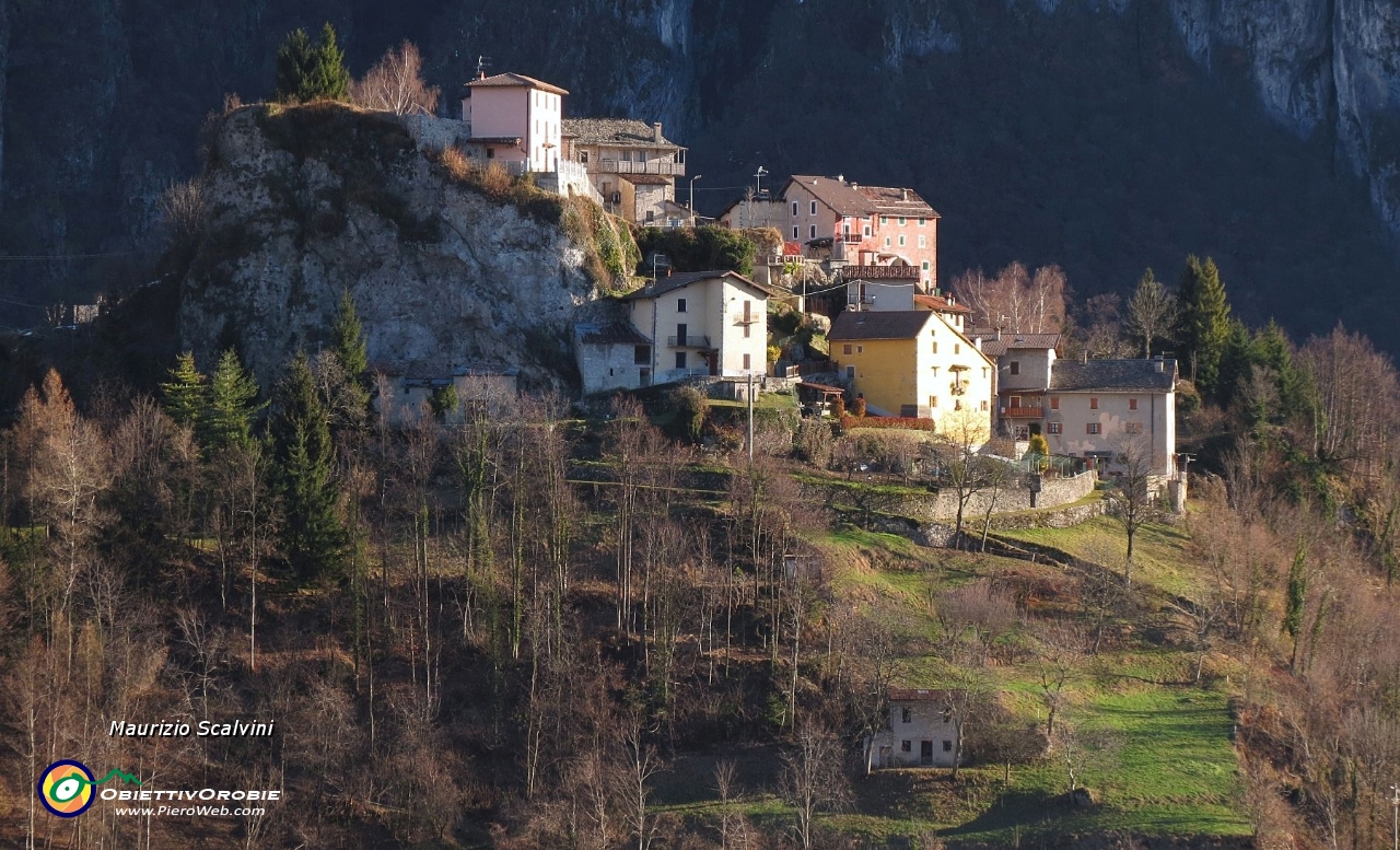 10 La Rocca di Pizzino....JPG